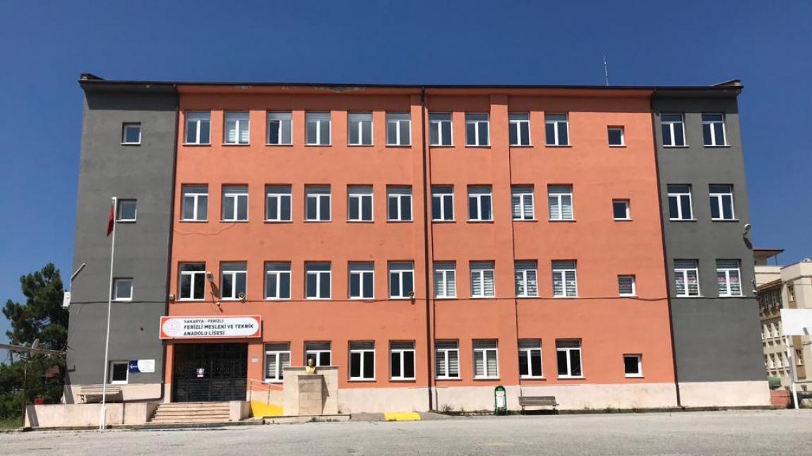 Ferizli Mesleki ve Teknik Anadolu Lisesi Fotoğrafı